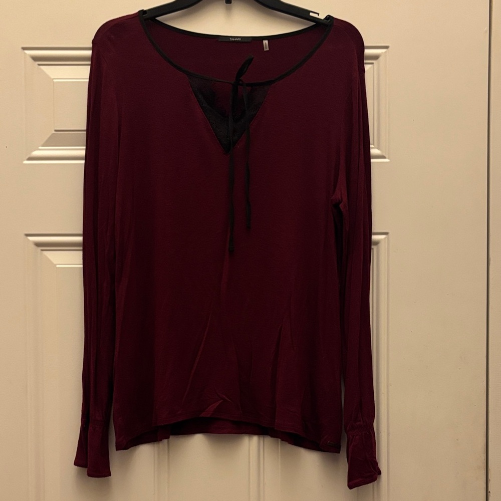 Tahari Deep Red Long Sleeve Top size large